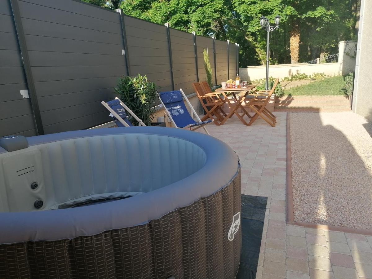 Charmant Appartement T2 Dans Villa Avec En Supplement Spa Exterieur De Mai A Septembre Laveyron Экстерьер фото